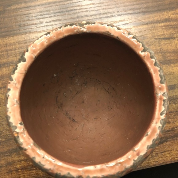 Textured Pink and Gray Lava Crackled Ceramic Planter - Picture 8 of 12